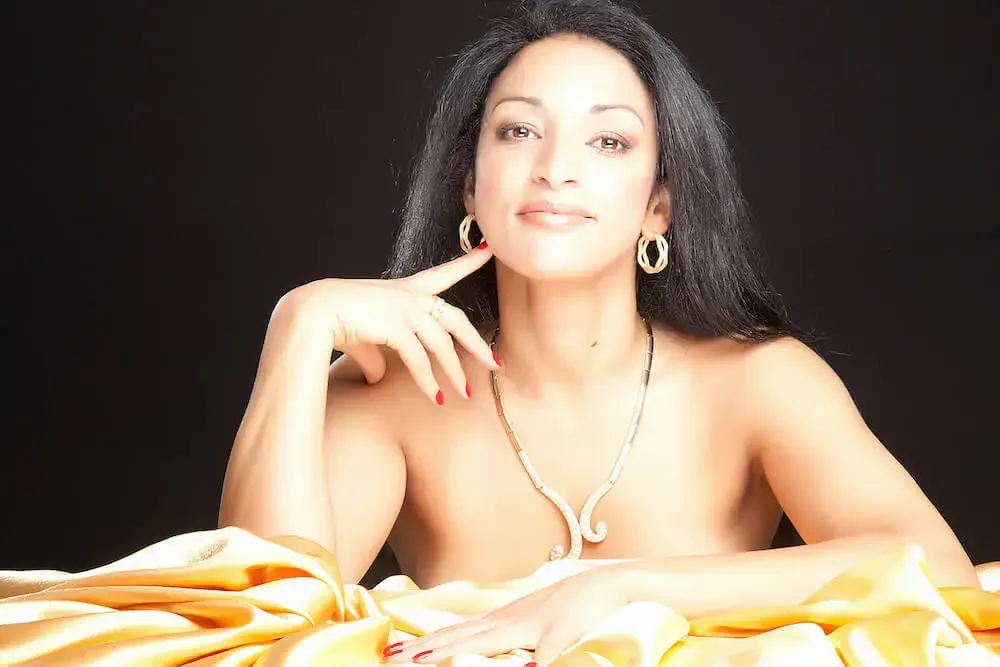 Yasmine Institute, erotic massage in Paris